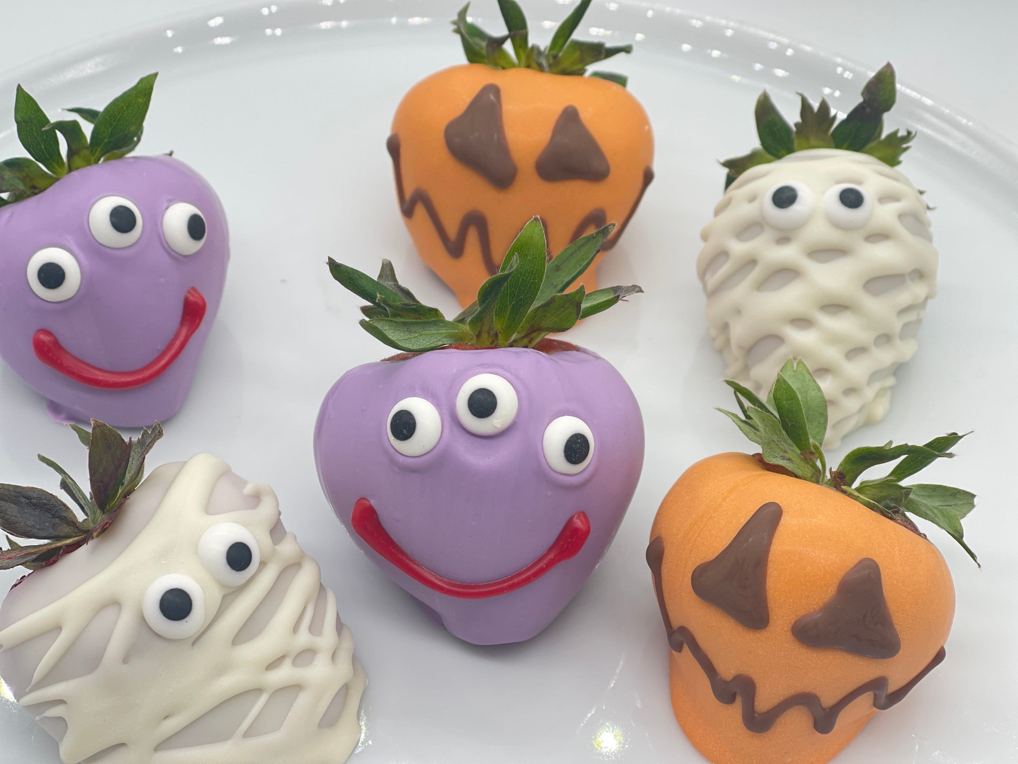 Spooky Treat Strawberries